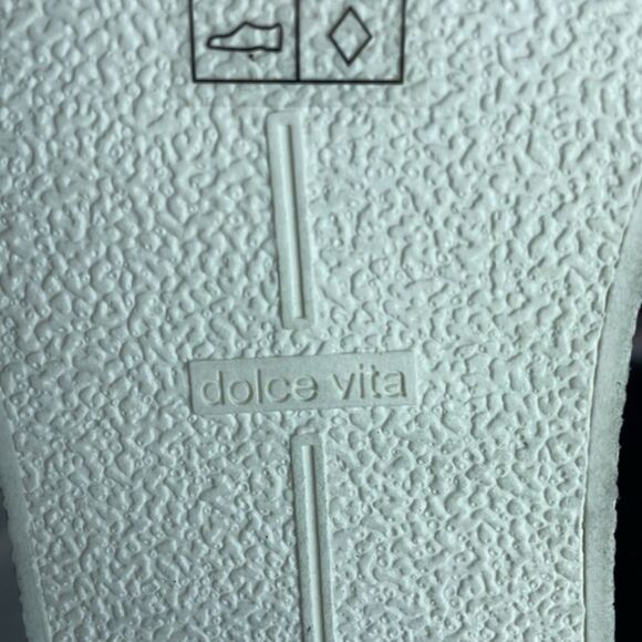 (D) Black suede sneakers from DOLCE VITA, size 9.5 - Picture 8 of 9